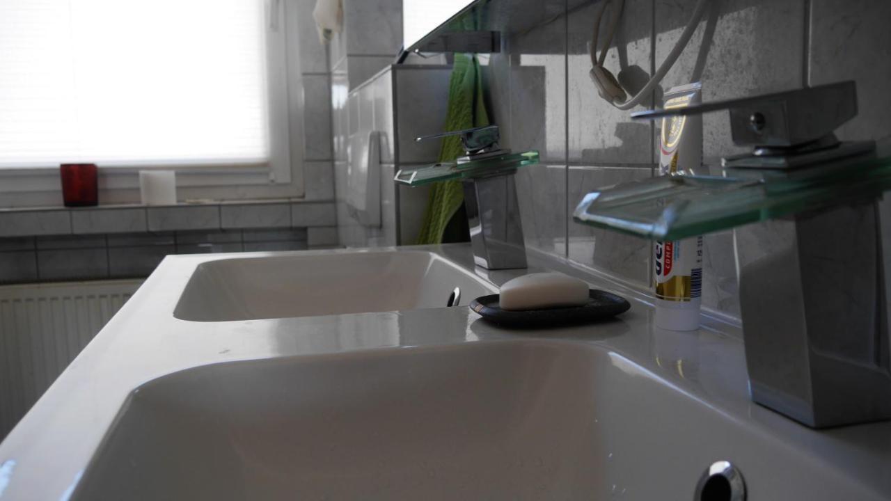 Grosszugige Wohnung Mit Herkulesblick Nahe Uni Kassel Ngoại thất bức ảnh